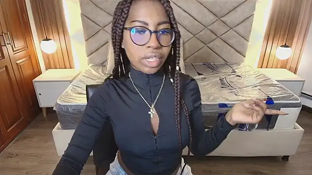 Snapshot of Raquel_jones chatting on 29, 6, 2026 Raquel jones online show from 29, 6, 2026