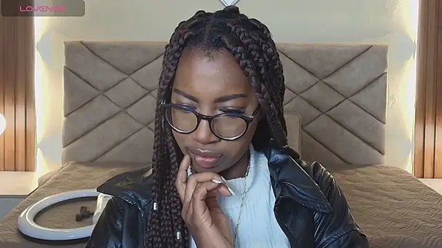 Snapshot of Raquel_jones chatting on 12, 7, 2026 Raquel jones online show from 12, 7, 2026