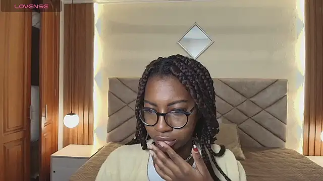 Snapshot of Raquel_jones chatting on 15, 7, 2026 Raquel jones online show from 15, 7, 2026