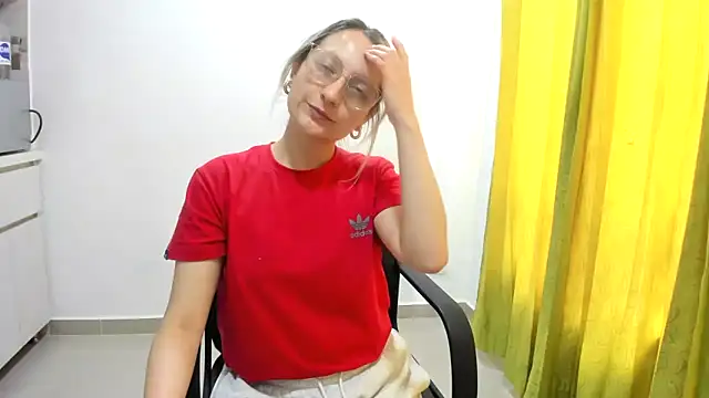 Snapshot of Adele_johnsonn1 chatting on 27, 12, 2024 Adele johnsonn1 online show from 27, 12, 2024