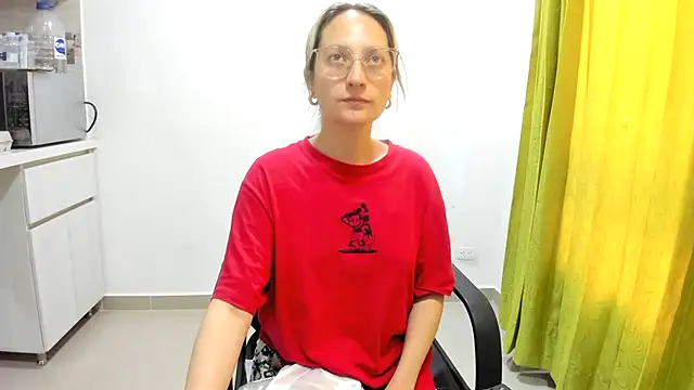 Snapshot of Adele_johnsonn1 chatting on 31, 12, 2024 Adele johnsonn1 online show from 31, 12, 2024