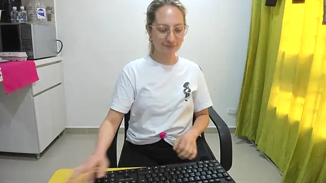 Snapshot of Adele_johnsonn1 chatting on 17, 1, 2025 Adele johnsonn1 online show from 17, 1, 2025