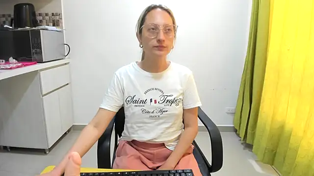 Snapshot of Adele_johnsonn1 chatting on 17, 2, 2025 Adele johnsonn1 online show from 17, 2, 2025