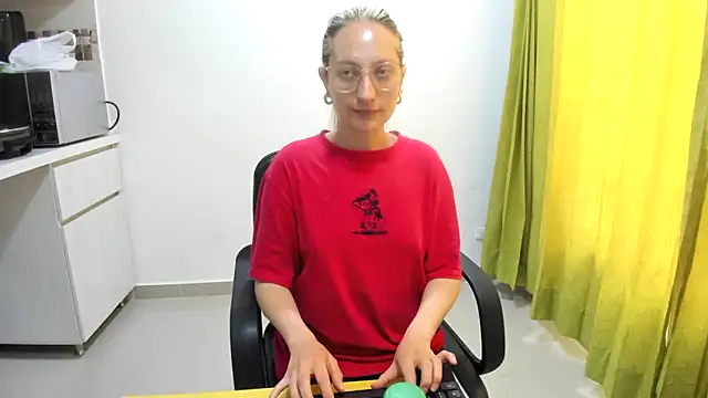 Snapshot of Adele_johnsonn1 chatting on 3, 3, 2025 Adele johnsonn1 online show from 3, 3, 2025