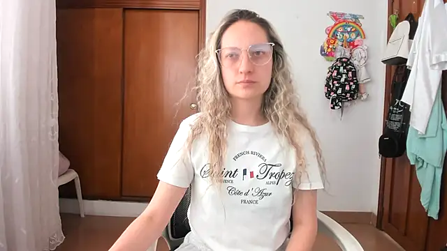 Snapshot of Adele_johnsonn1 chatting on 22, 10, 2025 Adele johnsonn1 online show from 22, 10, 2025