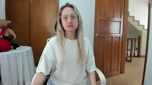 Snapshot of Adele_johnsonn1 chatting on 9, 7, 2026 Adele johnsonn1 online show from 9, 7, 2026