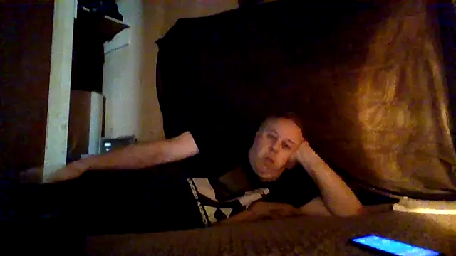 Nightshade7712 online show from 26, 10, 2025