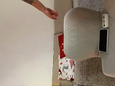 Snapshot of teasecake chatting on 28, 12, 2024 teasecake online show from 28, 12, 2024