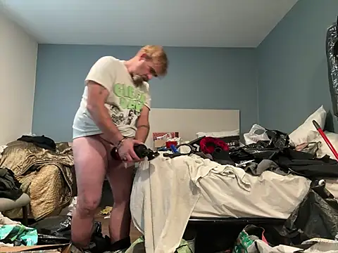 JakTRipr online show from 4, 3, 2025