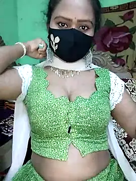 Idhika Paul online show from 10, 3, 2025