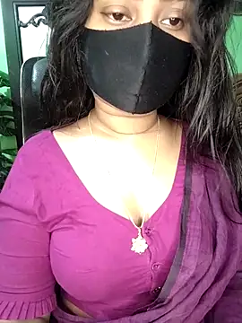 Idhika Paul online show from 11, 4, 2026