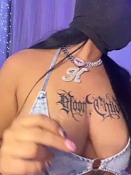 kamila french online show from 18, 11, 2025