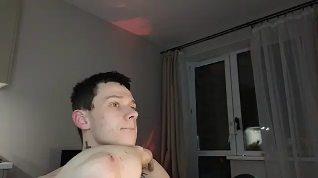 Snapshot of R1mmo__ chatting on 3, 11, 2025 R1mmo online show from 3, 11, 2025