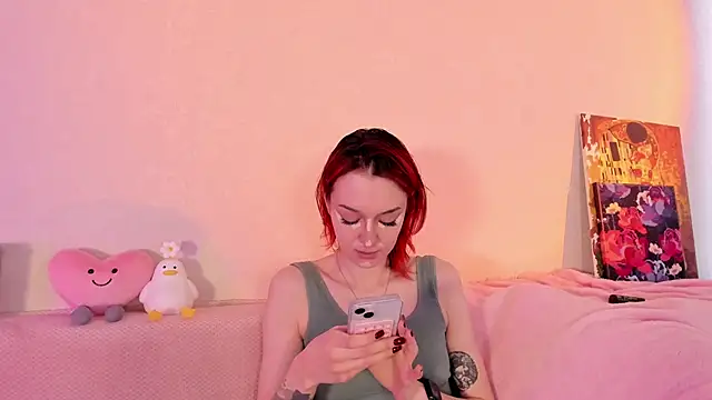 Snapshot of CrystalRey chatting on 16, 2, 2025 CrystalRey online show from 16, 2, 2025