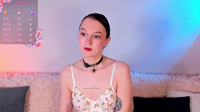 Snapshot of CrystalRey chatting on 30, 9, 2025 CrystalRey online show from 30, 9, 2025