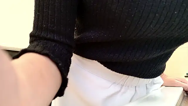 sayaka xo online show from 3, 2, 2026