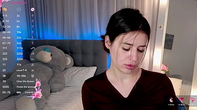 Milkissss online show from 13, 4, 2026