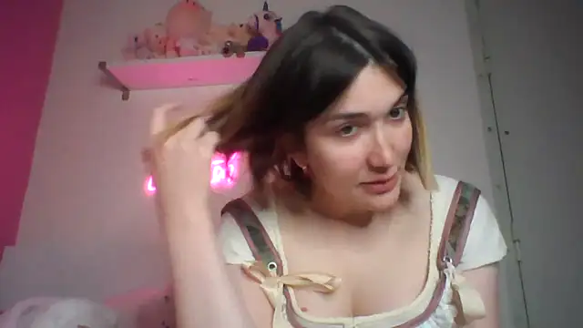 Snapshot of Icy__Diamond chatting on 22, 4, 2026 Icy Diamond online show from 22, 4, 2026