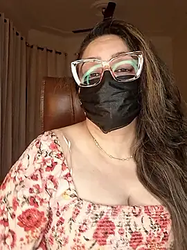 Snapshot of SEXY-Sardarni chatting on 19, 9, 2025 SEXY-Sardarni online show from 19, 9, 2025