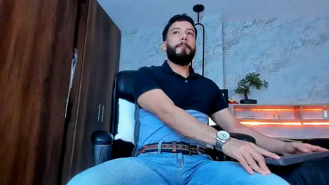 Snapshot of bruno_woods chatting on 2, 3, 2025 bruno woods online show from 2, 3, 2025