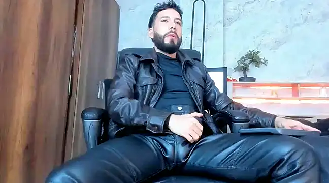 Snapshot of bruno_woods chatting on 2, 3, 2025 bruno woods online show from 2, 3, 2025