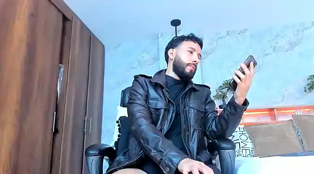 Snapshot of bruno_woods chatting on 12, 3, 2025 bruno woods online show from 12, 3, 2025