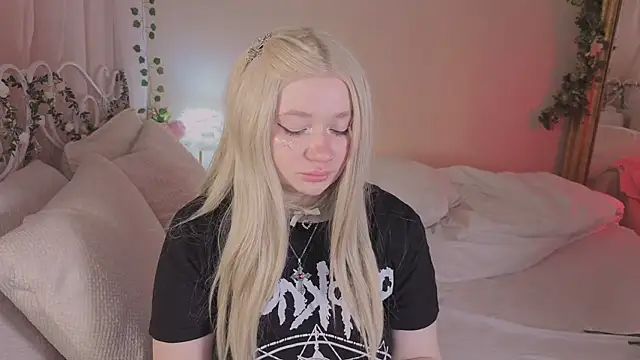 carolina elf online show from 19, 4, 2026