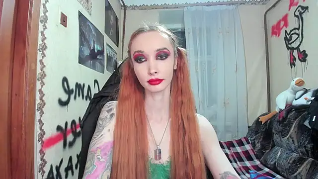 Roxy Silver online show from 21, 2, 2025