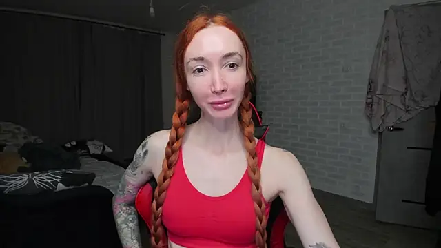 Roxy Silver online show from 25, 11, 2025