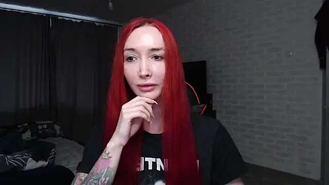 Snapshot of Roxy_Silver chatting on 27, 6, 2026 Roxy Silver online show from 27, 6, 2026