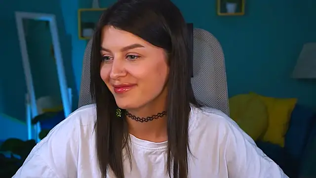 NicoleMun online show from 4, 2, 2025