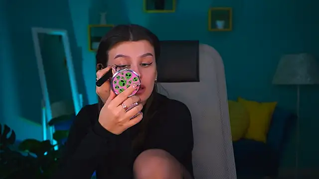 NicoleMun online show from 7, 2, 2025