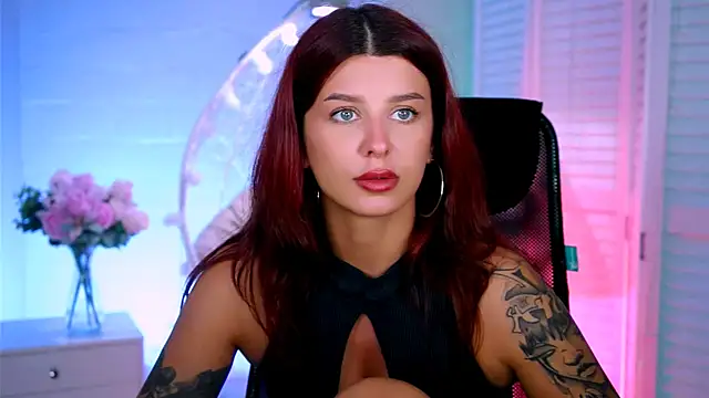 NicoleMun online show from 12, 11, 2025