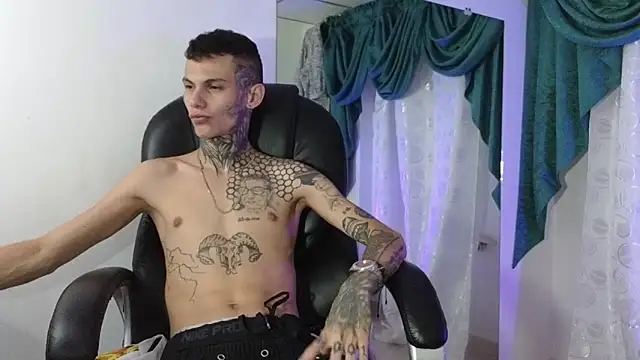 Snapshot of Stuart_Boy_ chatting on 15, 1, 2025 Stuart Boy online show from 15, 1, 2025