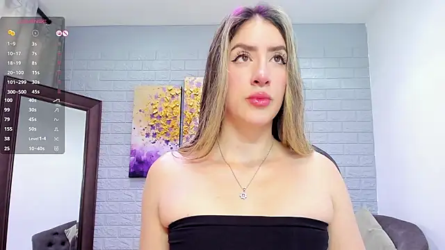  AlejaCruz  online show from 3, 3, 2026