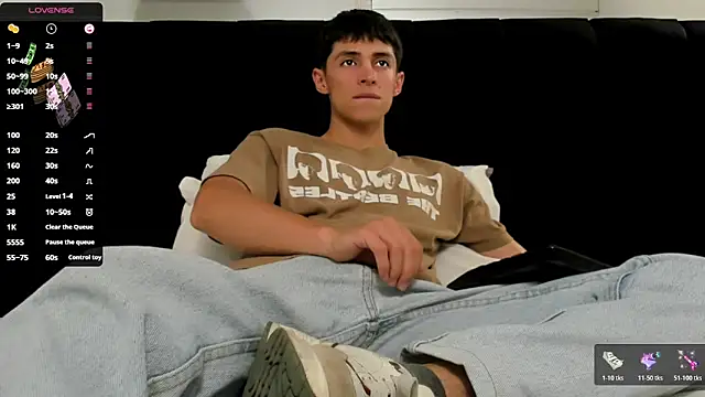 Adam Clay21 online show from 15, 4, 2026