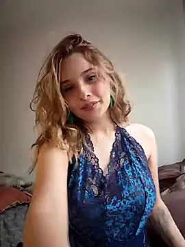 Sophy Bunny online show from 6, 12, 2024