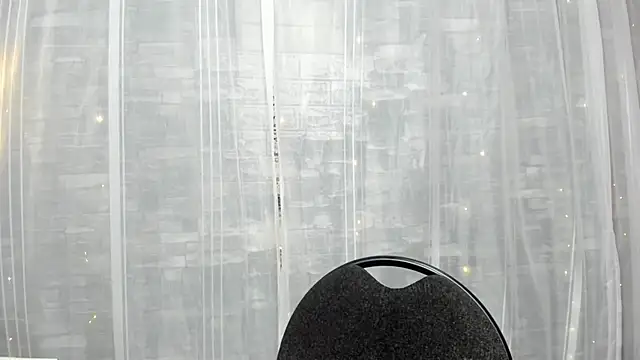 Snapshot of KatieGomez chatting on 8, 10, 2025 KatieGomez online show from 8, 10, 2025