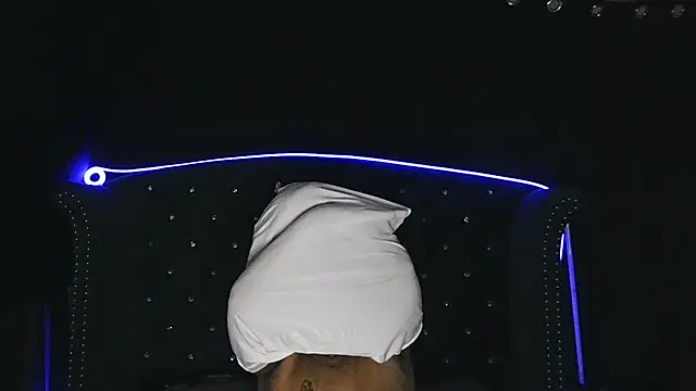 Snapshot of msyvette1970@xh chatting on 13, 3, 2025 msyvette1970xh online show from 13, 3, 2025