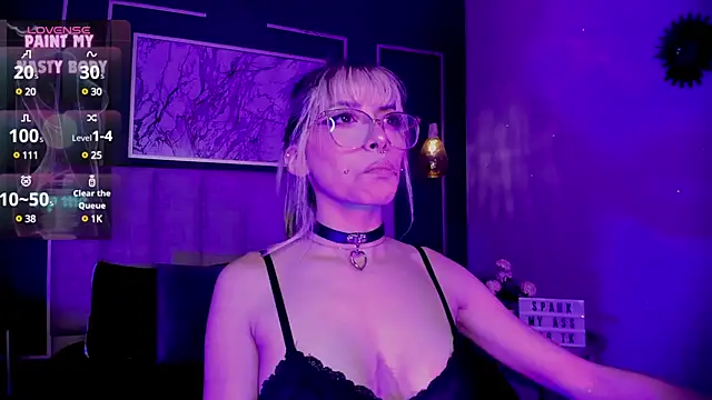 Violetta Nur online show from 26, 1, 2025