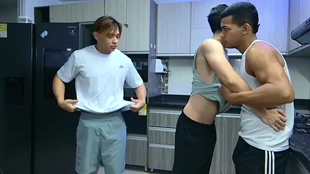 Snapshot of Boysgang_sex chatting on 30, 1, 2025 Boysgang sex online show from 30, 1, 2025