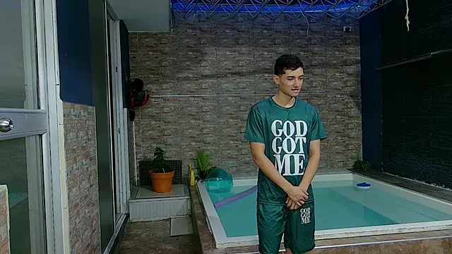 Snapshot of Boysgang_sex chatting on 9, 3, 2025 Boysgang sex online show from 9, 3, 2025