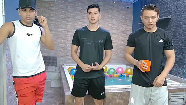 Snapshot of Boysgang_sex chatting on 7, 10, 2025 Boysgang sex online show from 7, 10, 2025