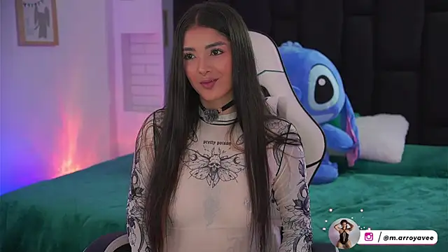 Snapshot of Marianamonroe_ chatting on 17, 7, 2026 Marianamonroe online show from 17, 7, 2026