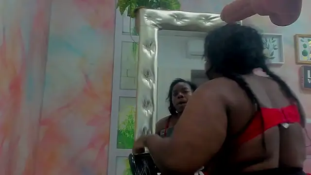 Snapshot of Idiris_big chatting on 12, 2, 2025 Idiris big online show from 12, 2, 2025