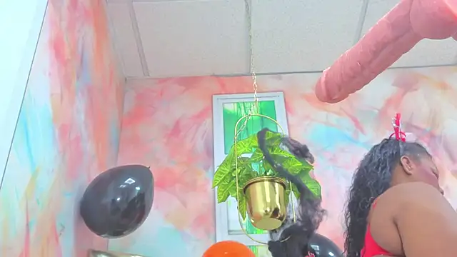 Snapshot of Idiris_big chatting on 20, 10, 2025 Idiris big online show from 20, 10, 2025