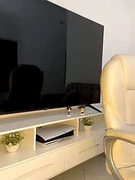 Snapshot of Angel_Brown1_ chatting on 17, 9, 2025 Angel Brown1 online show from 17, 9, 2025