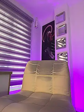 Snapshot of babybriexxx chatting on 19, 12, 2024 babybriexxx online show from 19, 12, 2024