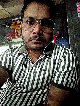 DeepakXxxR86 online show from 24, 11, 2025