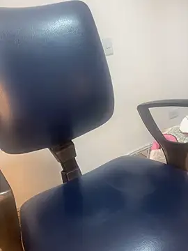 lulu kis online show from 16, 4, 2026